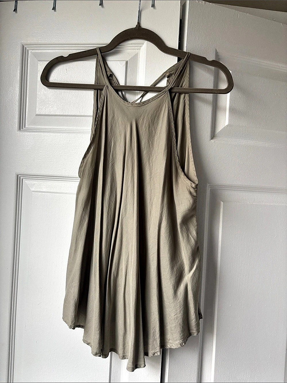 Cloth & Stone Tank Top in Sage green (Size Medium)